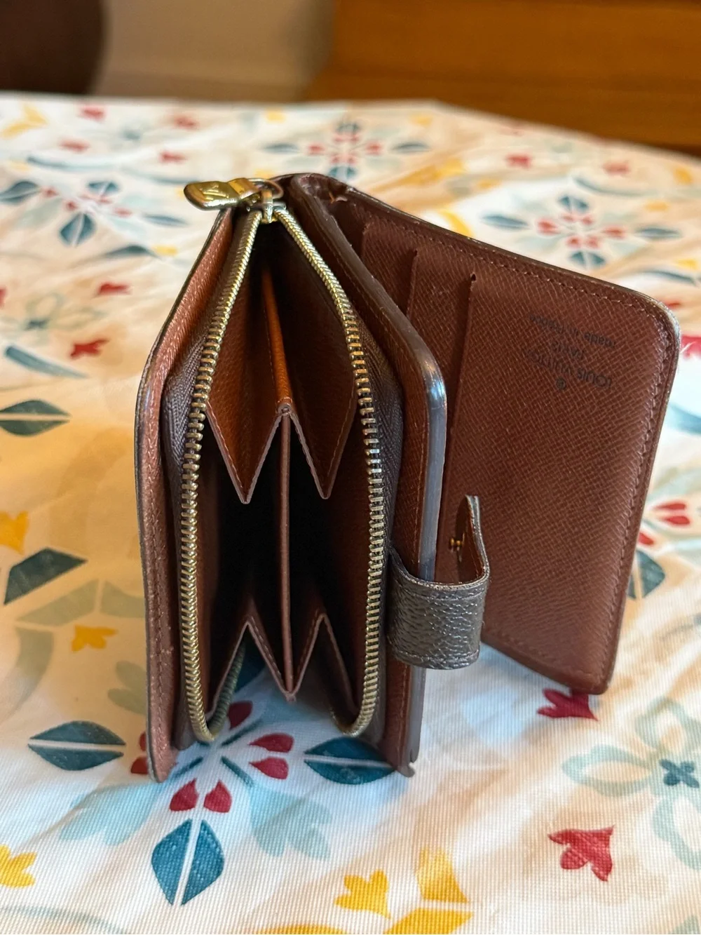 💞🌟   LOUIS VUITTON Monogram Men Canvas Zip Compact Wallet